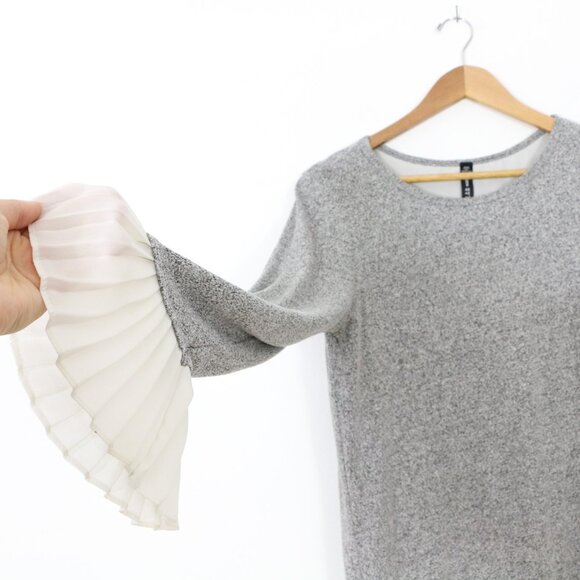 *Design Lab, Lord and Taylor Terry Crew with Bell Ruffle Sleeves - Picture 4 of 6